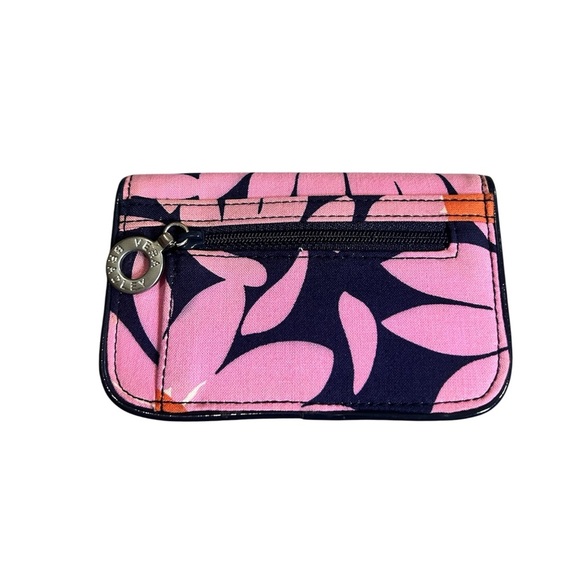 Great Condition Vera Bradley Love Me Quickstep Wallet - Picture 2 of 3